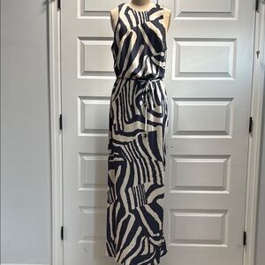 NEW NO TAG NAVY and CREAM Ruched Spaghetti Strap Maxi Sundress